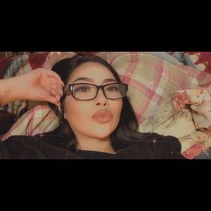 Meet your Posher, Nichole